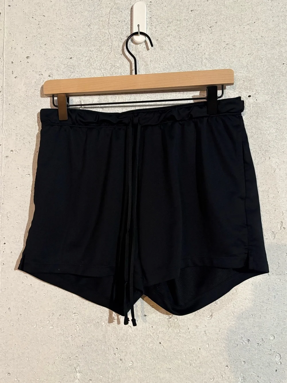 Women’s Nike Clothing Bundle | Size: Small